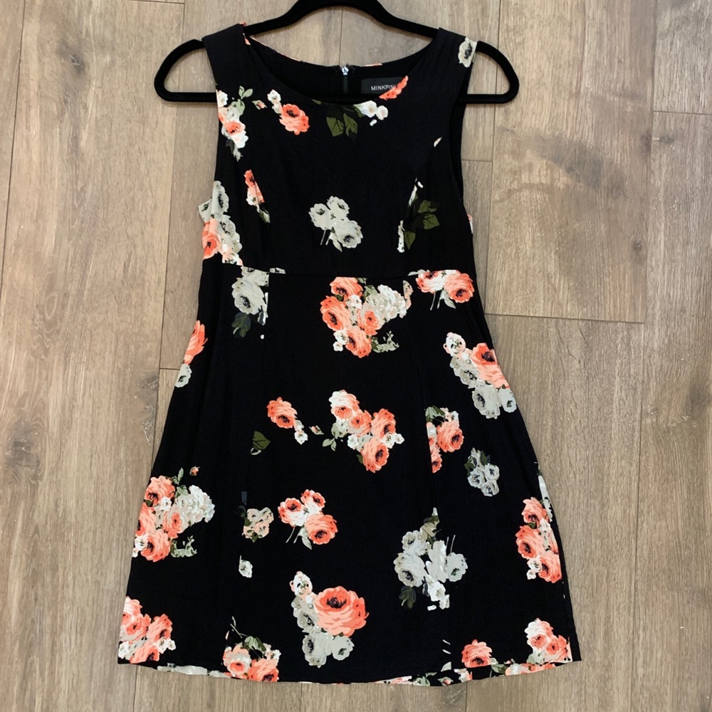 MinkPink Moonflower mini dress size Small